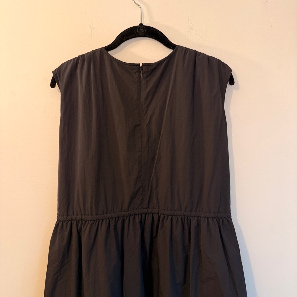 Uniqlo Women's Gathered Sleeveless Dress, Black Nylon, XS - Picture 7 of 10